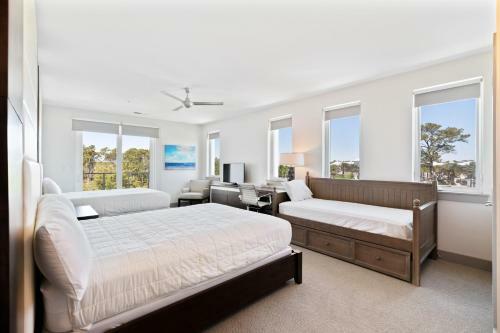 Paradise Palms - The Pointe 336