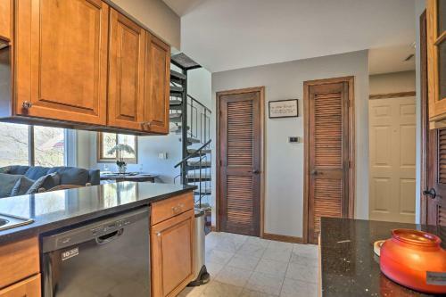 Apartamento Vernon Township Condo With Scenic Mtn Views!
