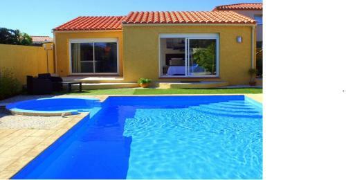 Hostal Suite Spa Privatif 66 Nord De Perpignan