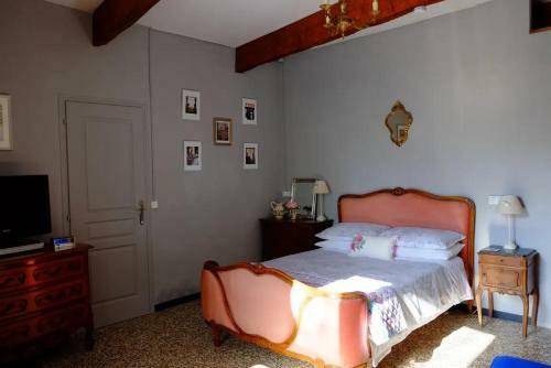 Accommodation For 2 People By The River Near St Chinian