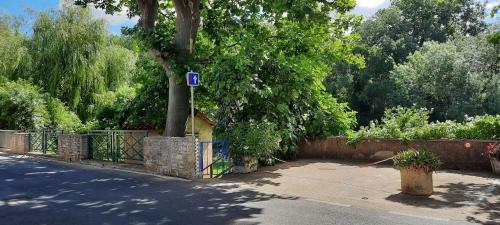Accommodation For 2 People By The River Near St Chinian