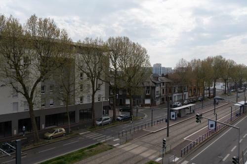 Apartamento T3 Duplex?metro? Parking? Entr�e Autonome?net Flix
