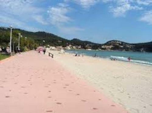 Apartamento T3 Vue Mer Calme � La Madrague