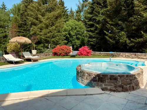 Hostal Manoir De Chantemerle
