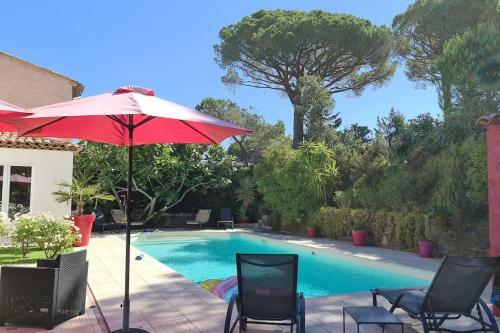 Ste Maxime Villa 5 * - Piscine Chauff�e - 6/9 Pers