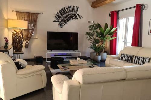 Ste Maxime Villa 5 * - Piscine Chauff�e - 6/9 Pers