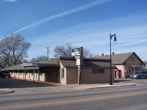 Trail Motel
