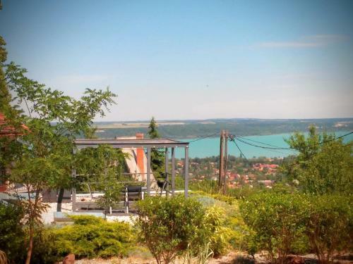 Bed & Breakfast Sz�pkil�t�s Vend�gh�z