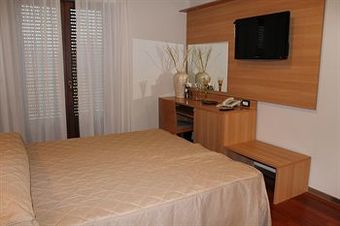 Halanus Hotel And Resort