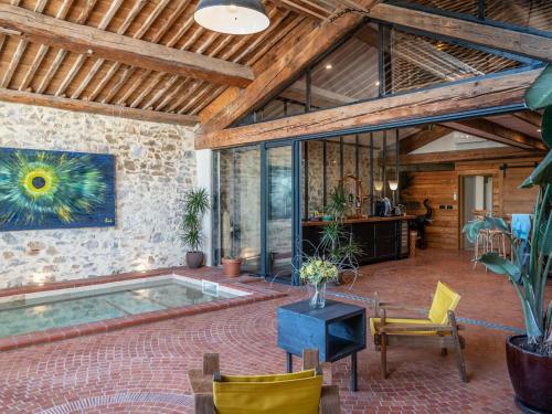 Lovely Apartment In Saint-nazaire-d'aude With Pool