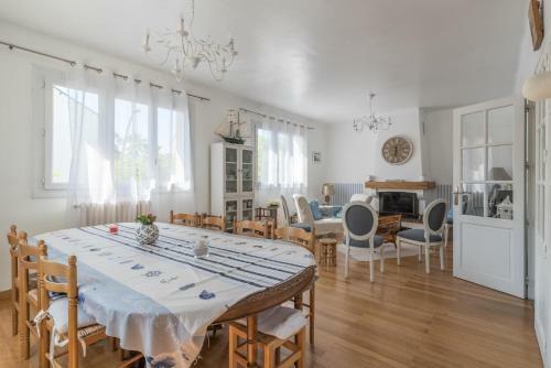 Maison Familiale Avec Jardin, Centre De St Nazaire