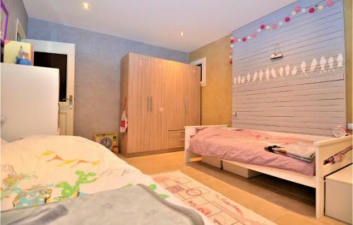 Amazing Home In Saint-paulet-de-caisso With 4 Bedrooms