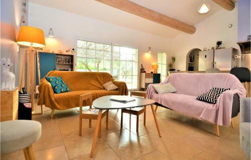 Amazing Home In Saint-paulet-de-caisso With 4 Bedrooms