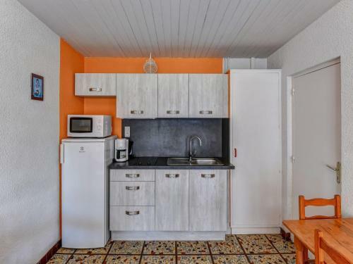 Charming Holiday Home In Saint-savinien With Private Pool