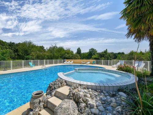 Welcoming Holiday Home In Saint-savinien With Terrace