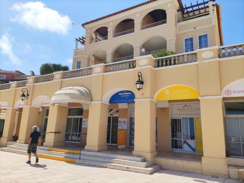 Apartamento Grand Studiot2 � Pierre Et Vacances Cap Est�rel
