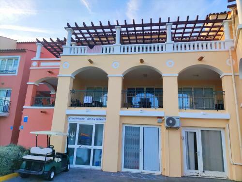 Apartamento Grand Studiot2 � Pierre Et Vacances Cap Est�rel