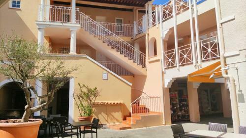 Apartamento Grand Studiot2 � Pierre Et Vacances Cap Est�rel