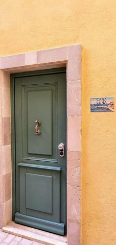 Lovely 2 Bed Apartment In Central St Tropez