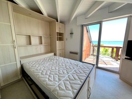 Apartment Sarzeau, 1 Bedroom, 4 Persons - Fr-1-639-57