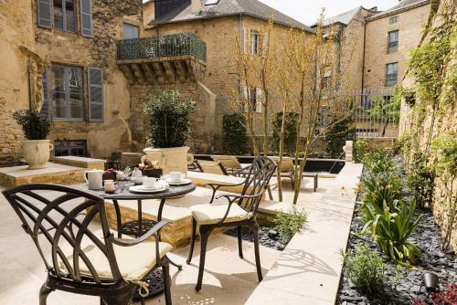 Hotel Le Petit Manoir