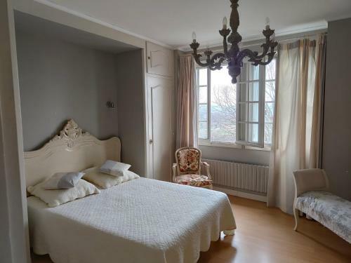 Hostal Chambre Grise Dans Demeure Du 16e