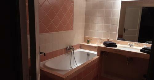 Hostal Chateau De La Touche Proche Poitiers