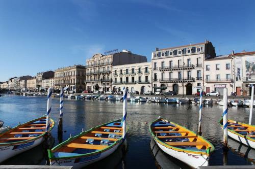 Apartamento Hidden Gem Ancr� Au C?ur De S�te & Vue Sur Mont St Clair