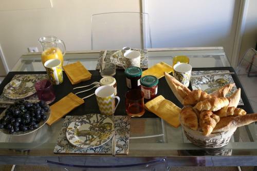Apartamento Hidden Gem Ancr� Au C?ur De S�te & Vue Sur Mont St Clair