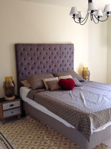 Apartamento Hidden Gem Ancr� Au C?ur De S�te & Vue Sur Mont St Clair