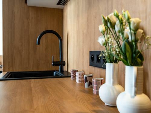 Apartamento �l�gant Studio � C�t� Du Parlement * Guestready *