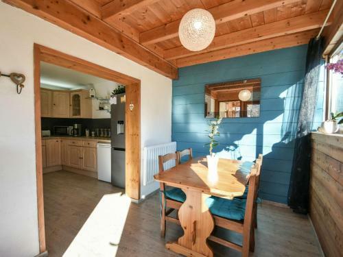 Maison Th�nes, 3 Pi�ces, 4 Personnes - Fr-1-391-157