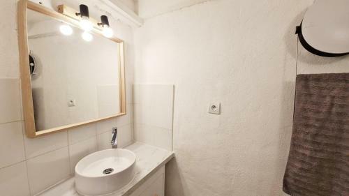 Apartamento Gregbnb-com - T2 Mezzanine / Atypique - Centre Ancien