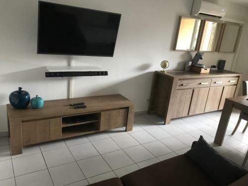 Apartamento T2 Jardinet Avec Piscine, Parking Et Tennis