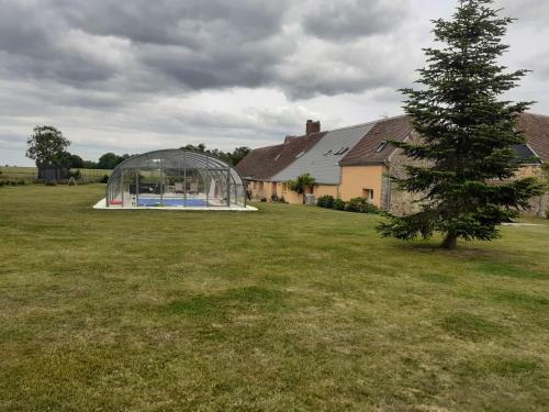 Gite La Mozanne Dans Le Perche - Piscine Couverte