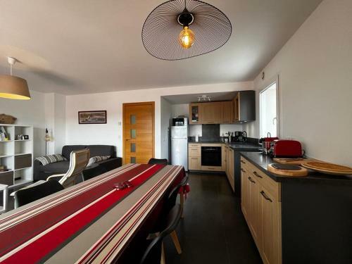 Villa Urrugne, 3 Bedrooms, 6 Persons - Fr-1-239-770
