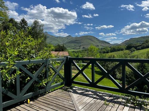 Villa Urrugne, 6 Bedrooms, 12 Persons - Fr-1-239-766