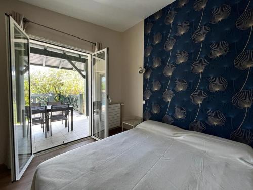 Villa Urrugne, 6 Bedrooms, 12 Persons - Fr-1-239-766