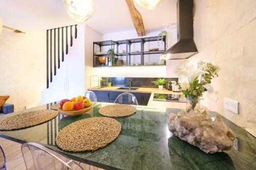 Apartamento Duplex Standing 7min?fontainebleau-insead?45min?paris