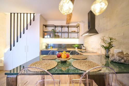 Apartamento Duplex Standing 7min?fontainebleau-insead?45min?paris