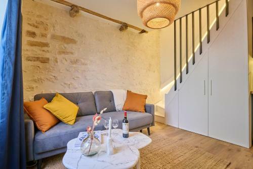 Apartamento Duplex Standing 7min?fontainebleau-insead?45min?paris