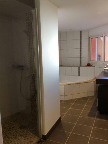 Apartamento 601 Villa Avec Piscine Et Jacuzzi � Vic La Gardiole