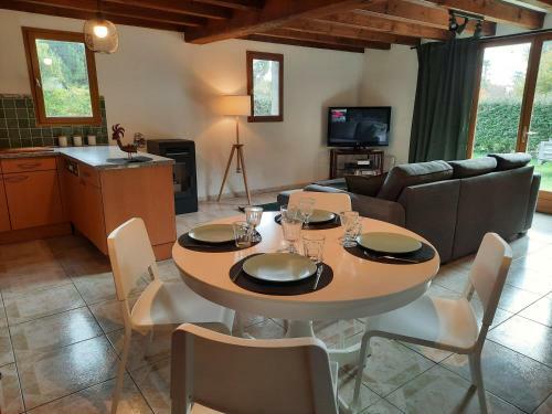 Villa Et Sa Piscine Priv�e, Au Calme