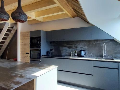 Apartment Villard-de-lans, 4 Bedrooms, 8 Persons - Fr-1-548-23