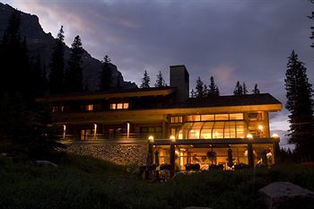 Moraine Lake Lodge