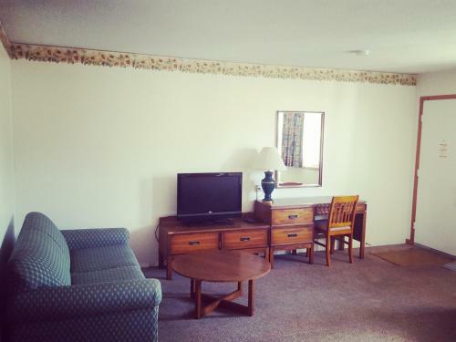 Motel Maple Leaf Inn