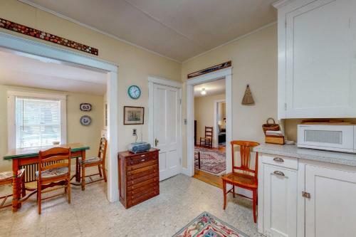 Camden Bungalow