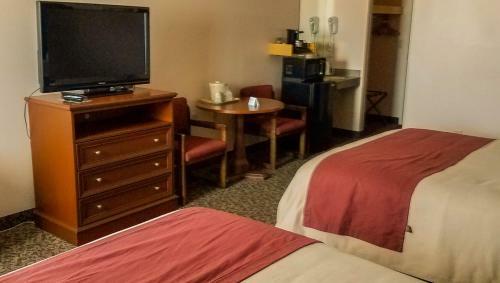 Ivey's Motor Lodge