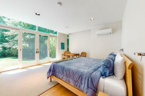 The Lodge At Seapoint Beach
