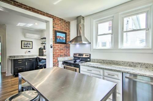 Beautiful Colonial Home On The Choptank River
